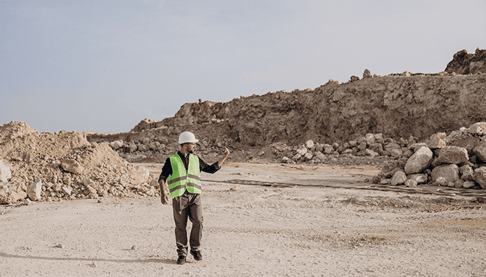 worker-hardhat-standing